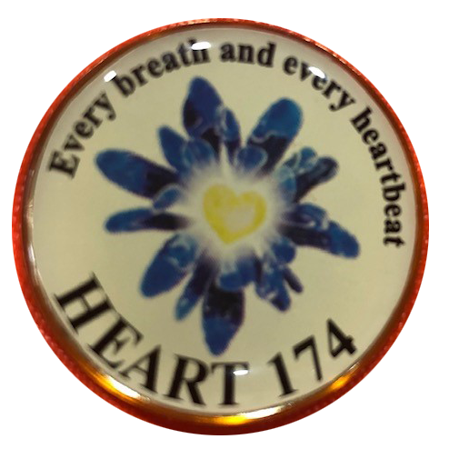 Colleen‘s heart transplant badge 174. Hart transplant recipients in Western Australia received a badge of the number Transplant they were since Perth began doing them.